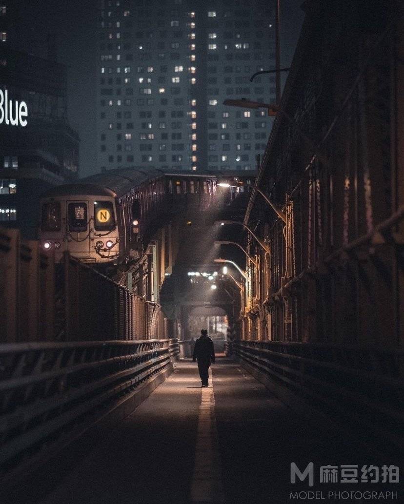 夜景模特