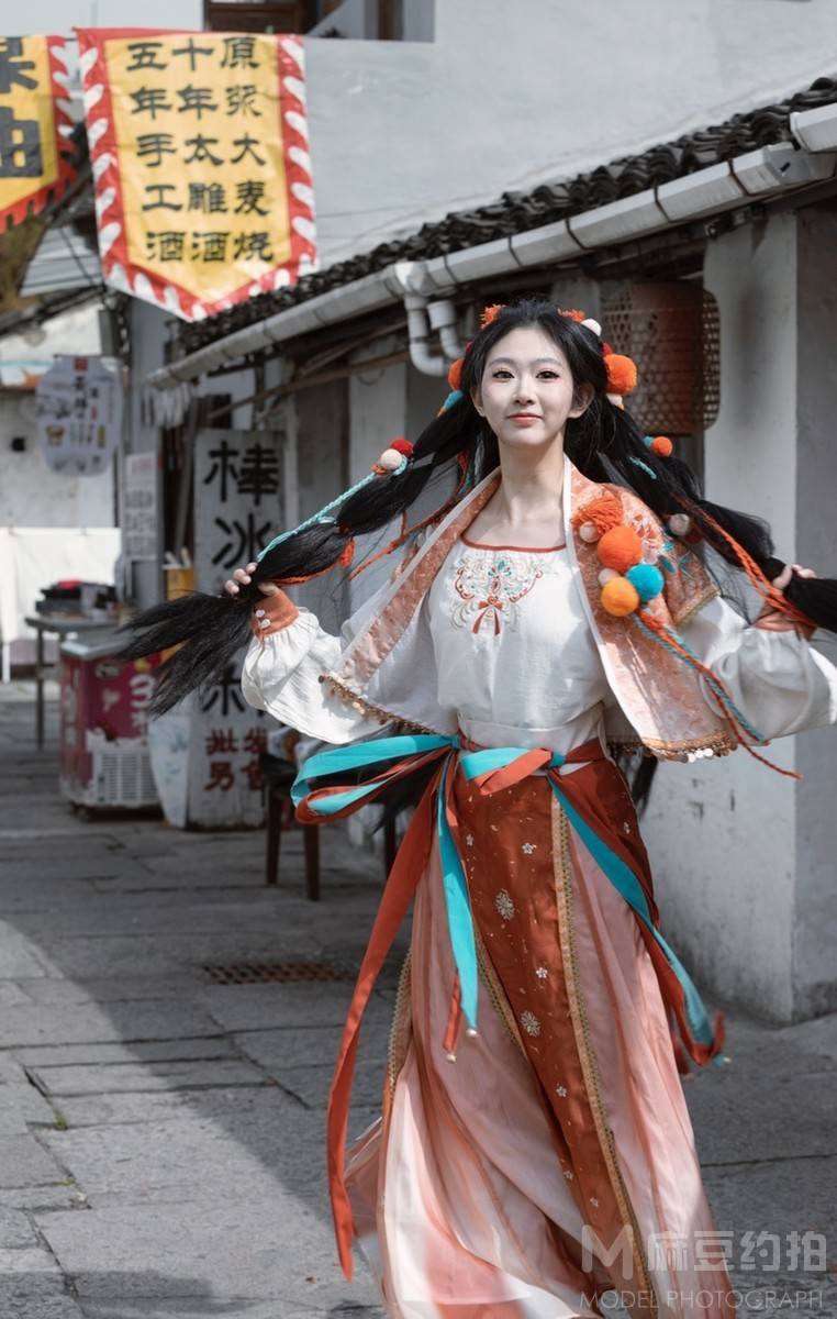汉服模特