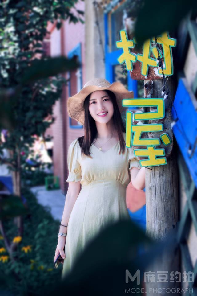 情绪模特
