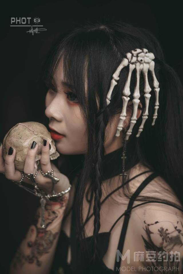 暗黑模特