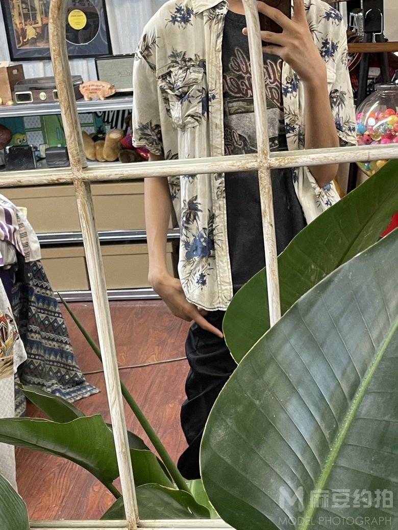 黑白模特