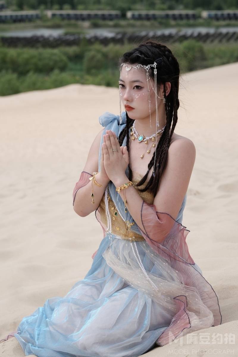 妆容模特