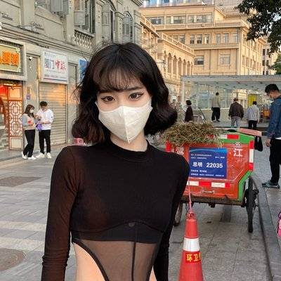 宝丽来模特