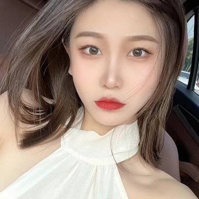 黑白模特