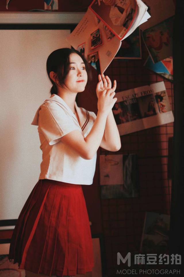 情绪模特