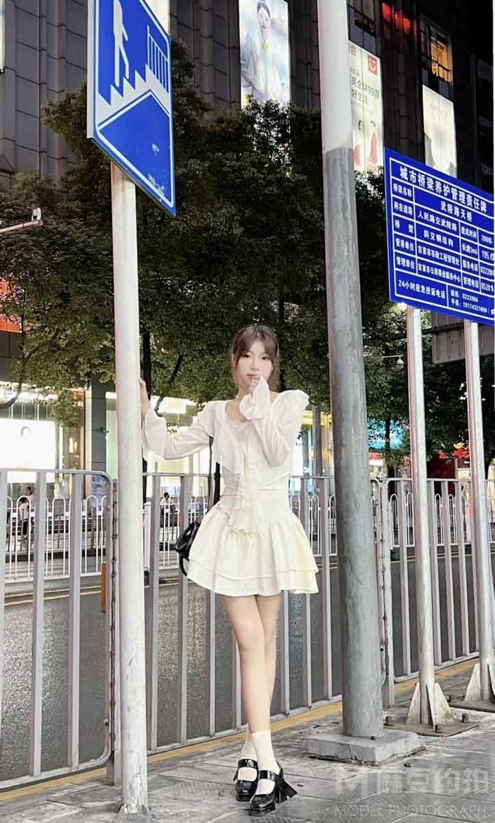 清新模特