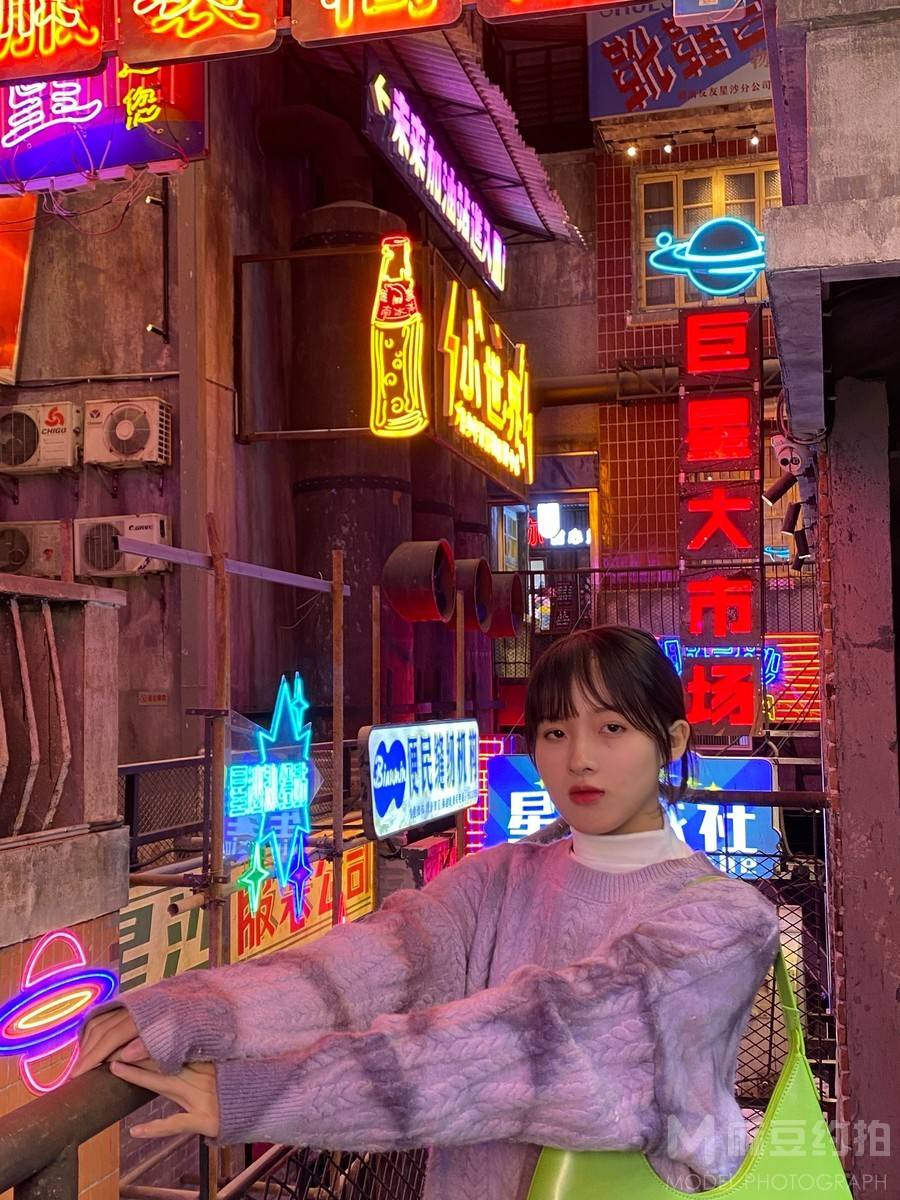 校园模特