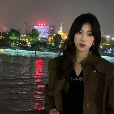 黑白模特