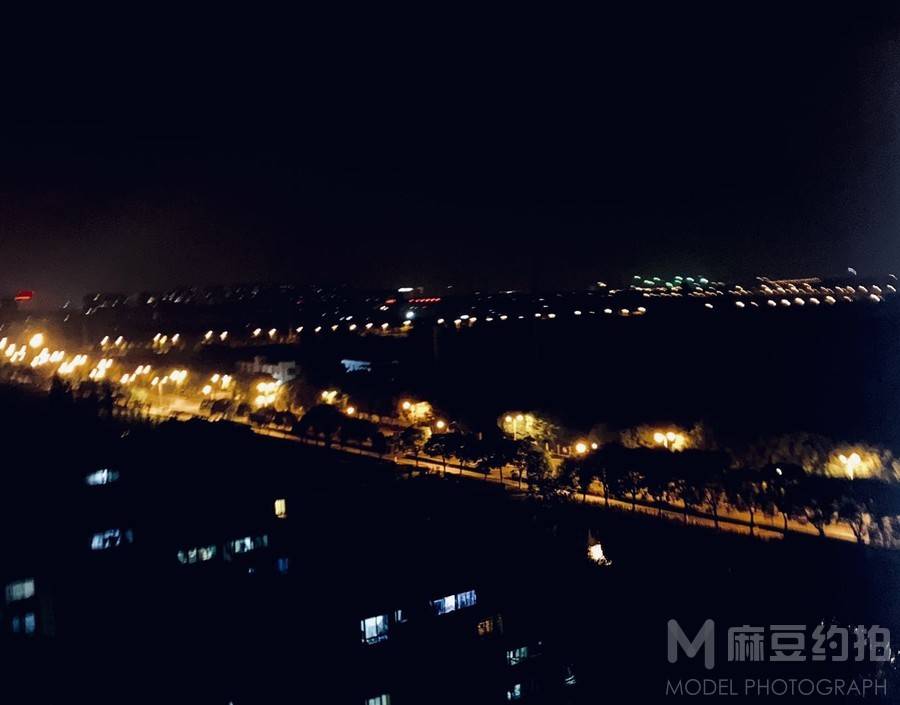 夜景模特