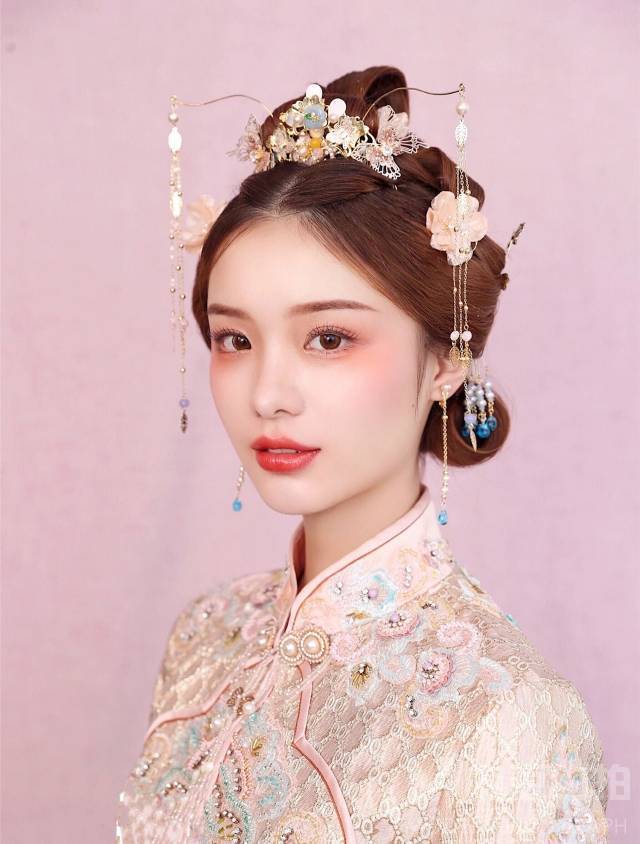妆容模特