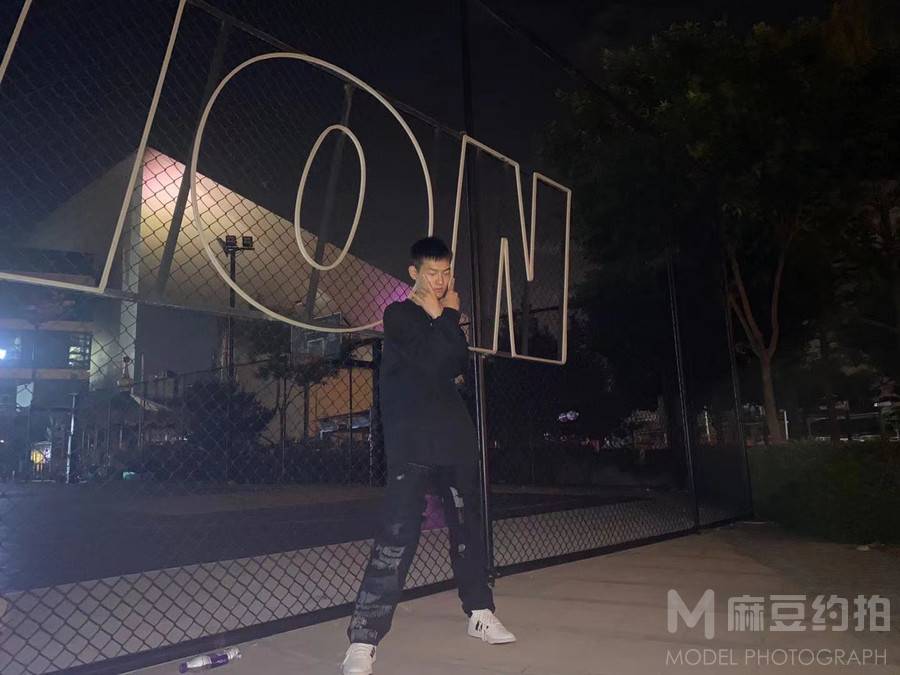 暗黑模特