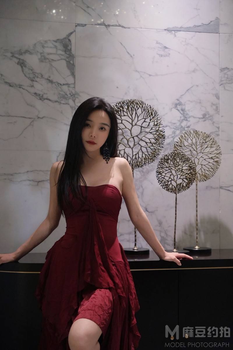 宝丽来模特
