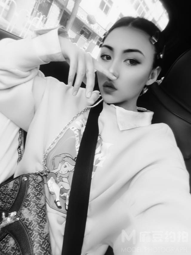 暗黑模特