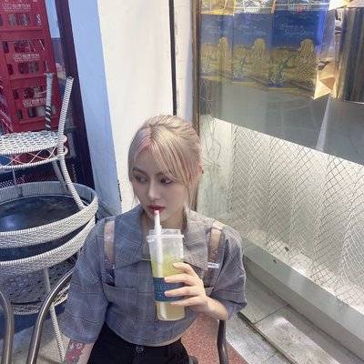 黑白模特