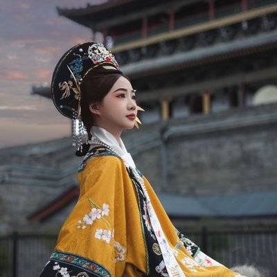 汉服模特