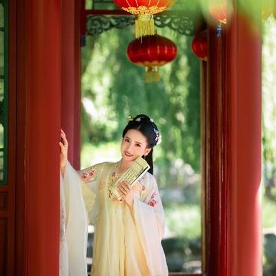 汉服模特