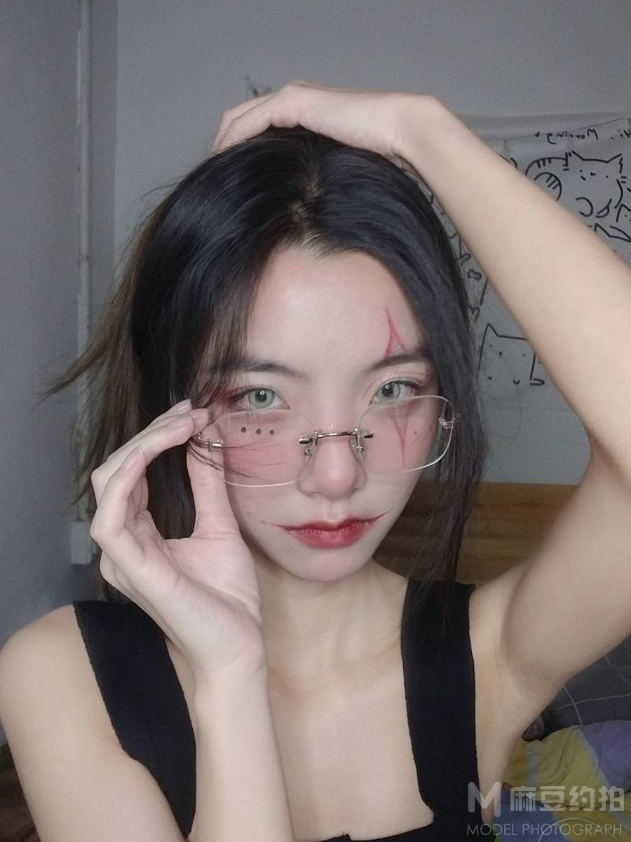 妆容模特
