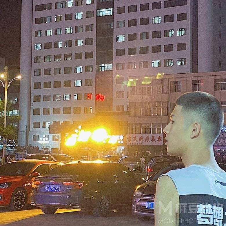 商务模特