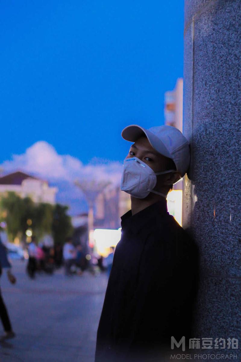 情绪模特