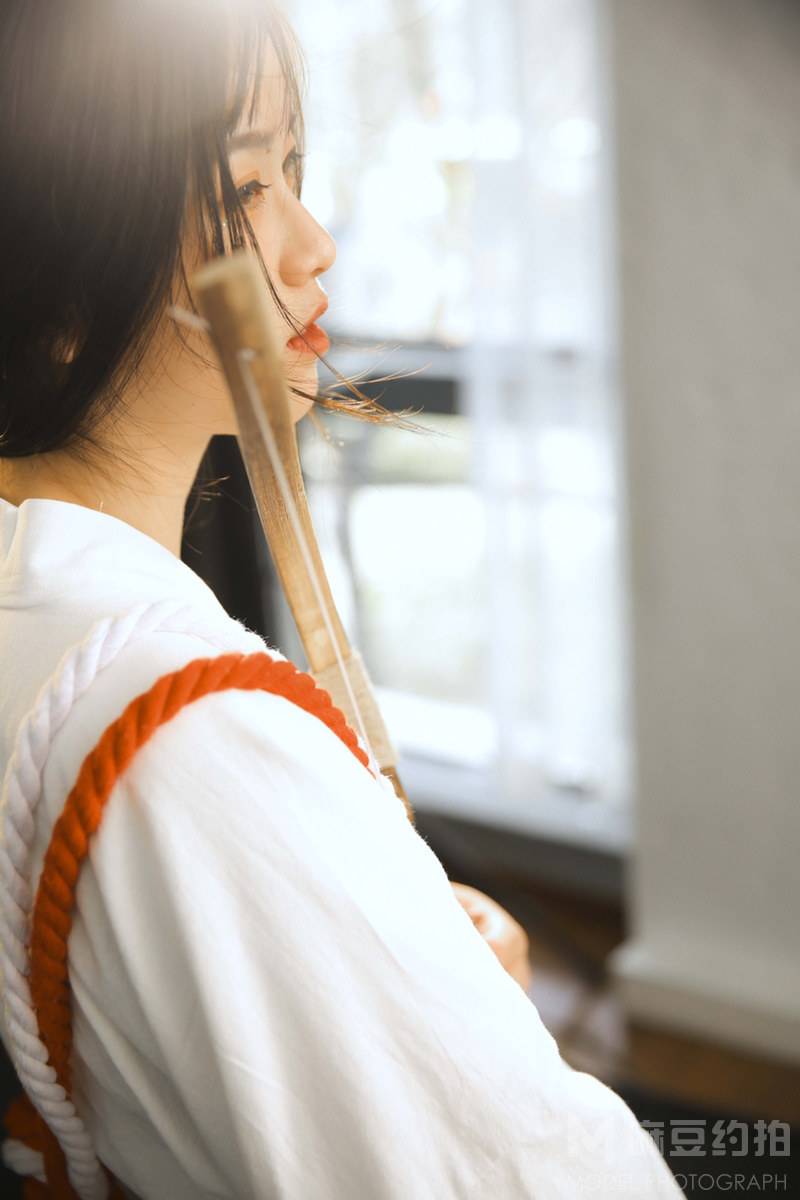 黑白模特