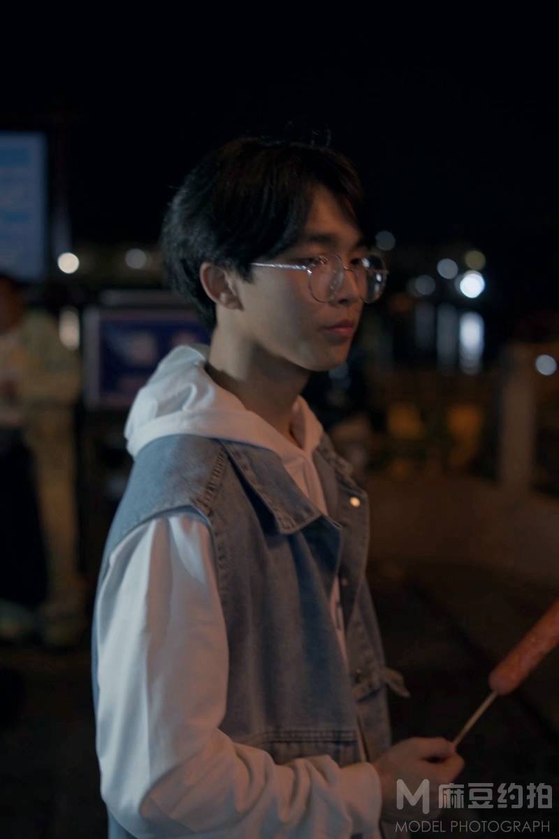 夜景模特
