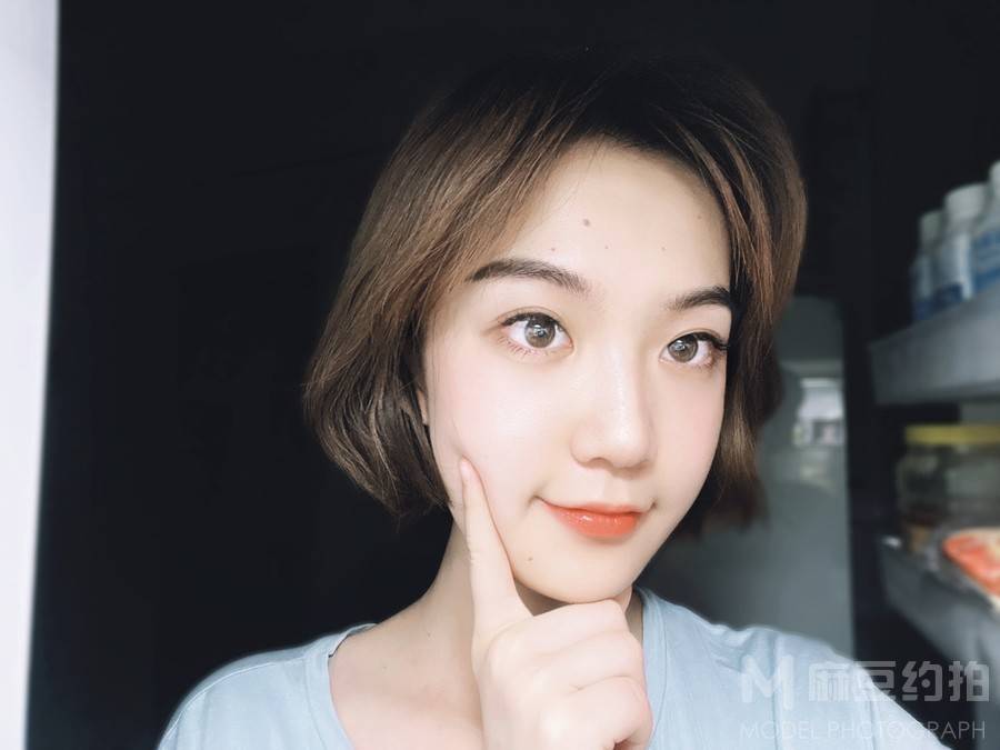 清新模特