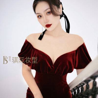 妆容模特