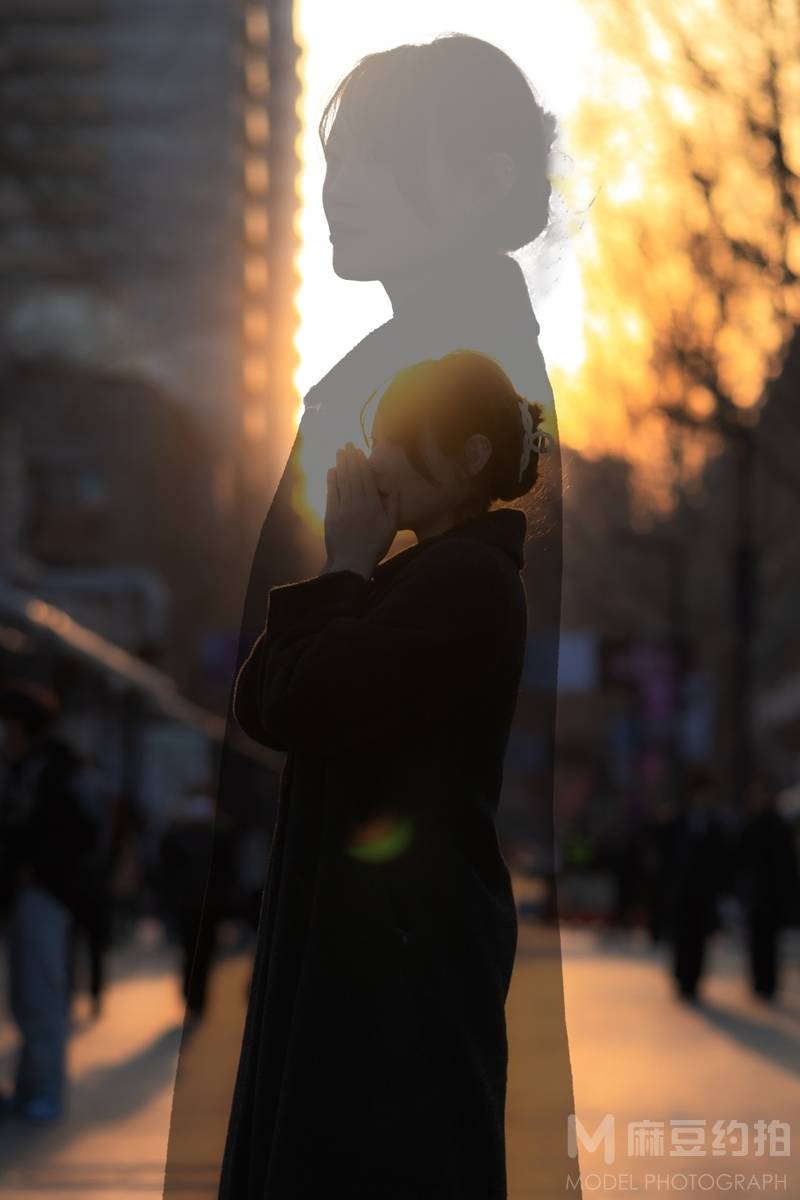 情绪模特