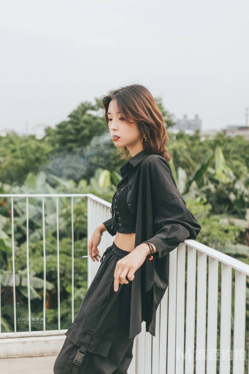 情绪模特