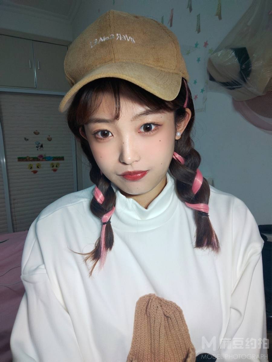 妆容模特