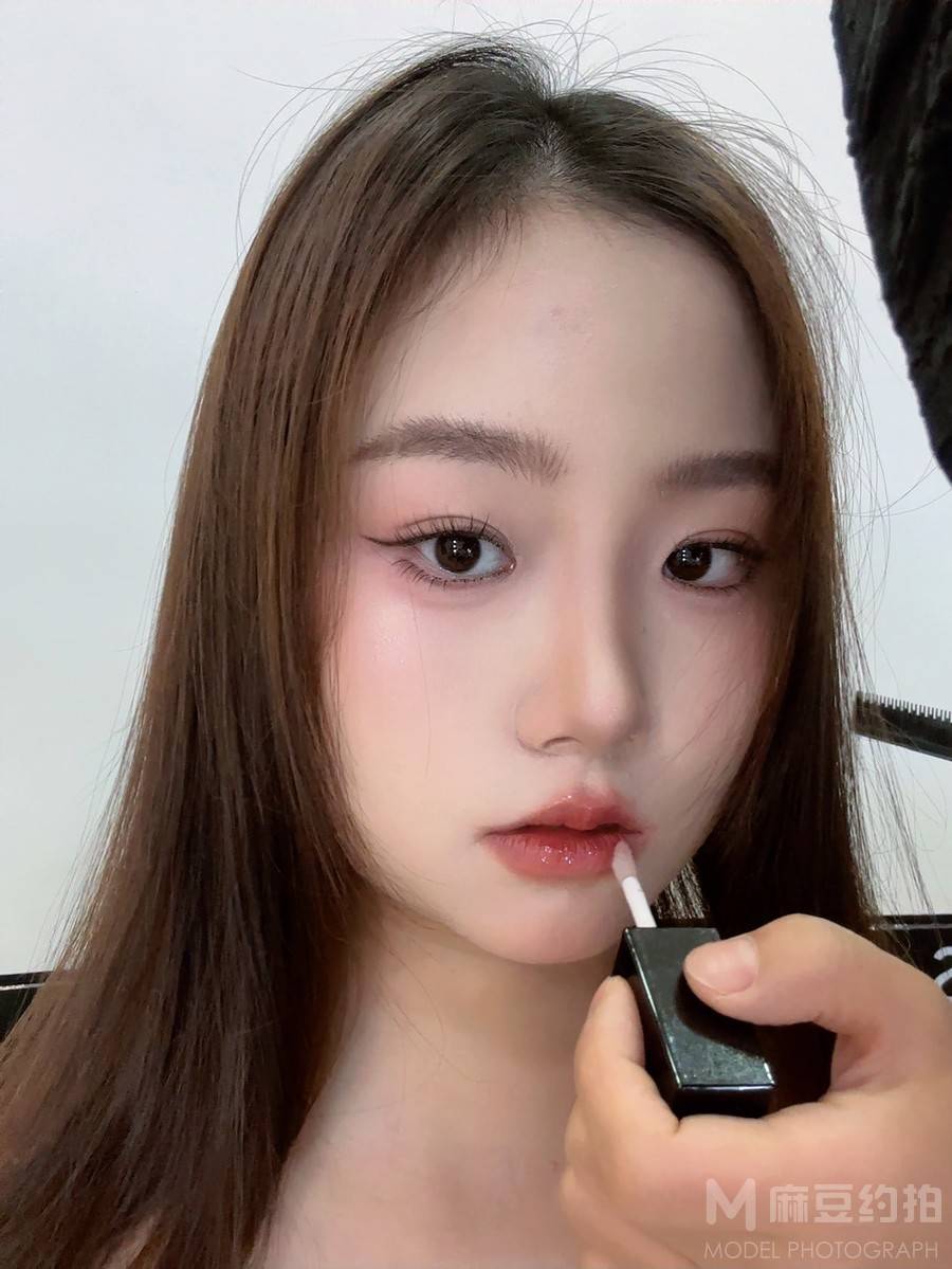 妆容模特