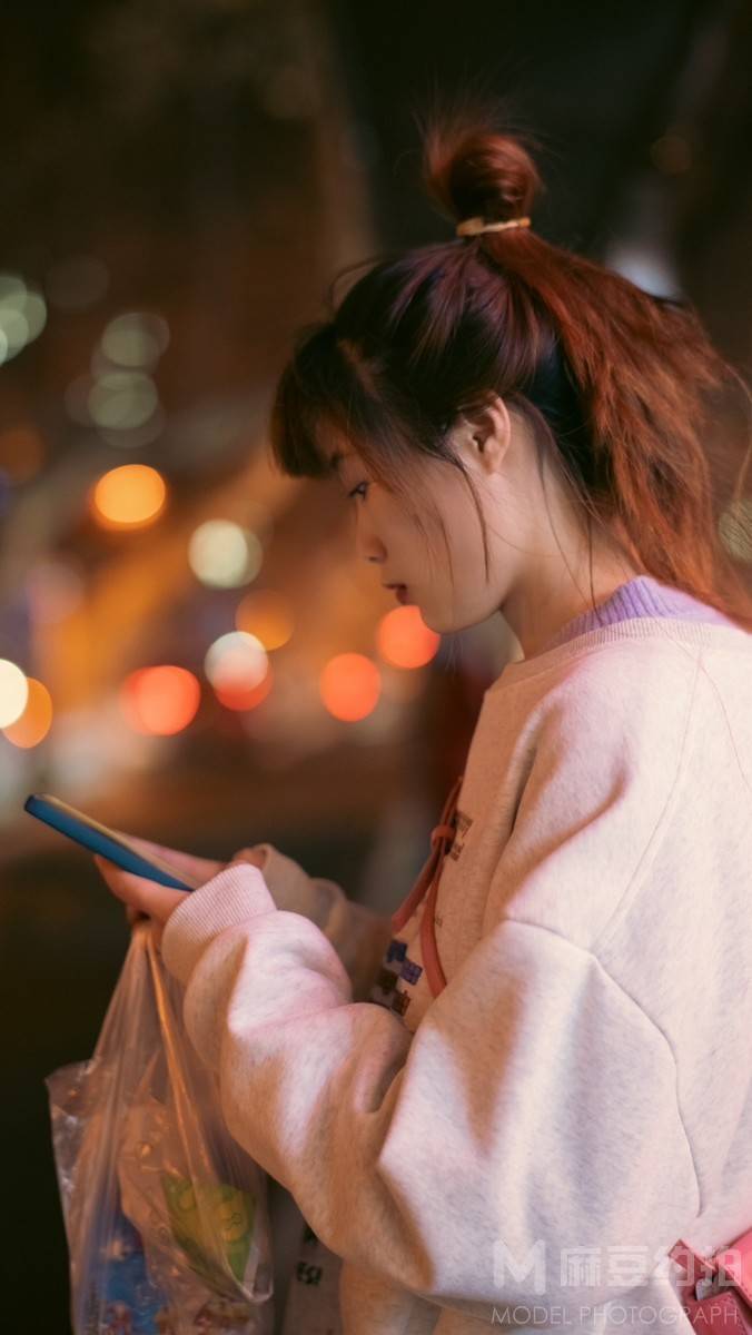 情绪模特