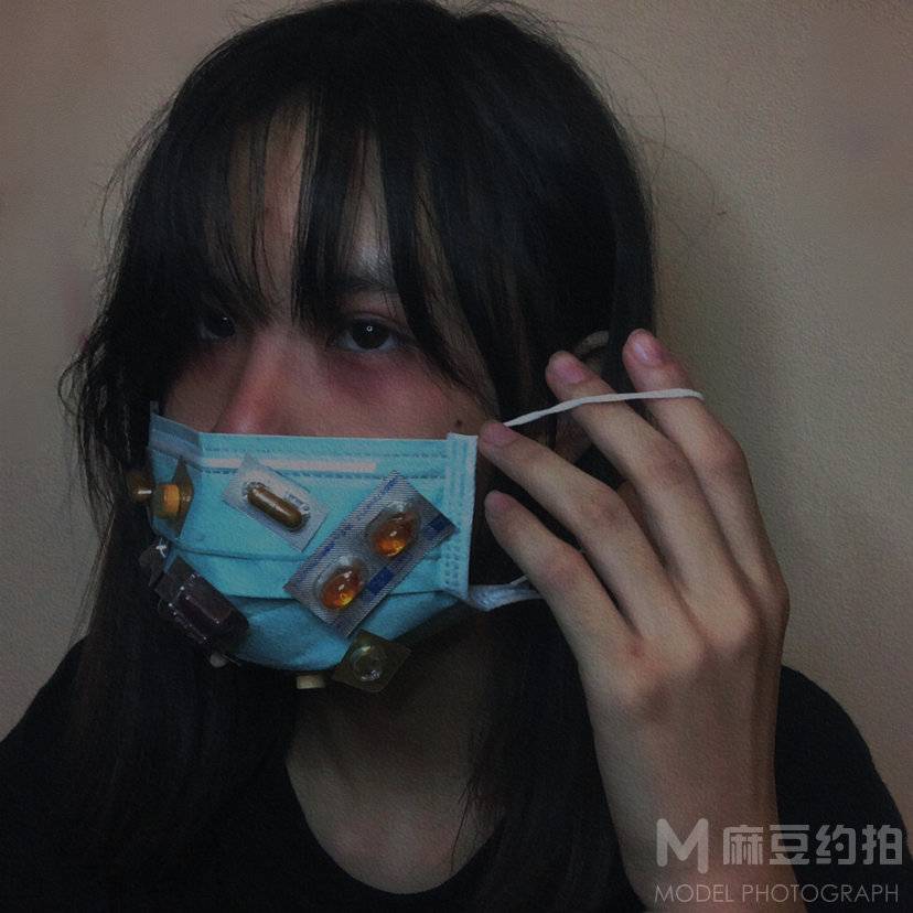 情绪模特