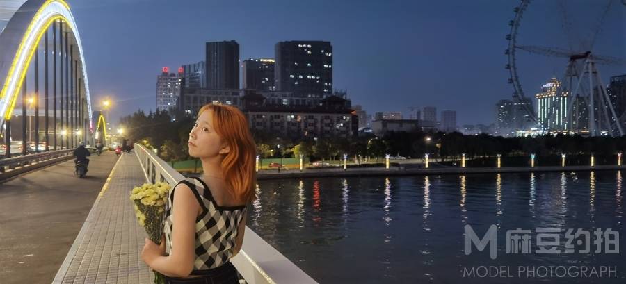 夜景模特