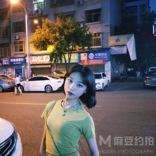 夜景模特