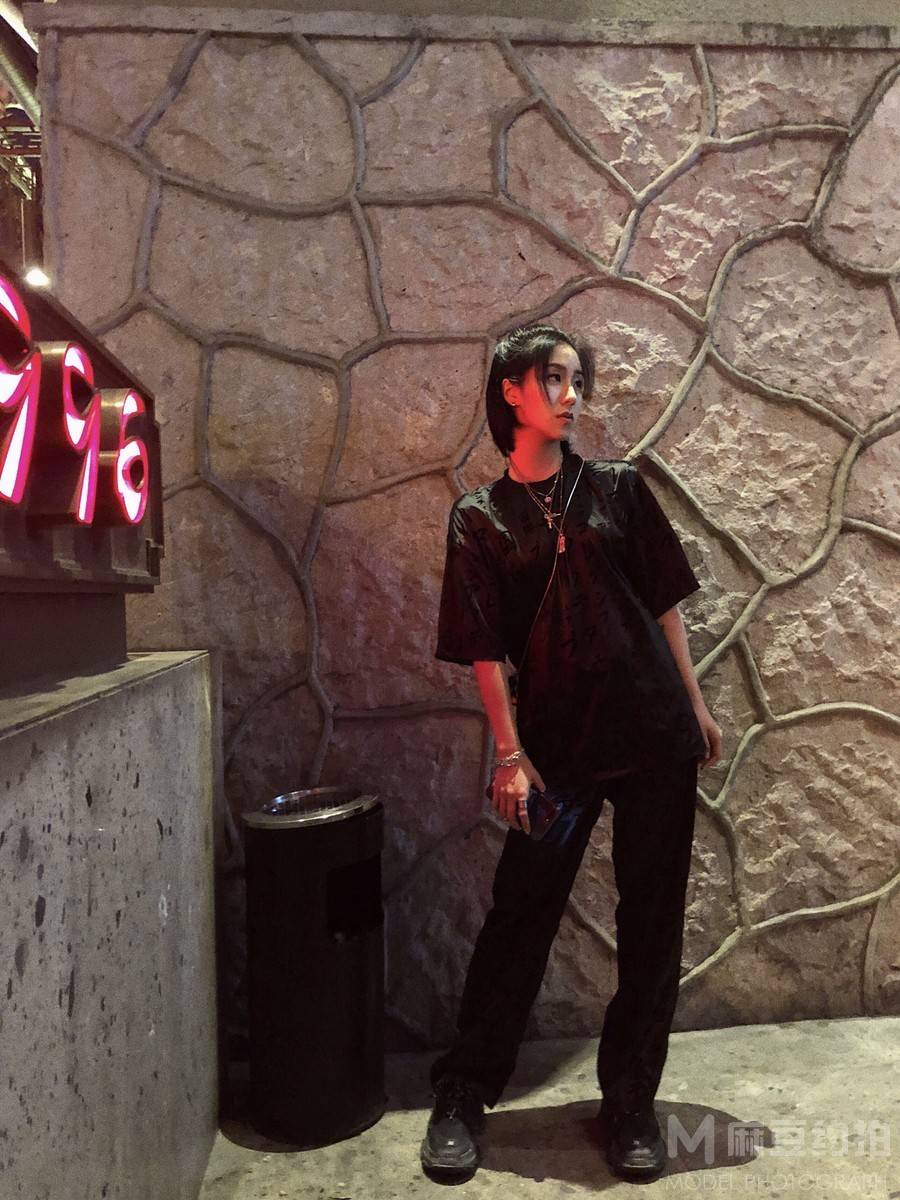 纪实模特
