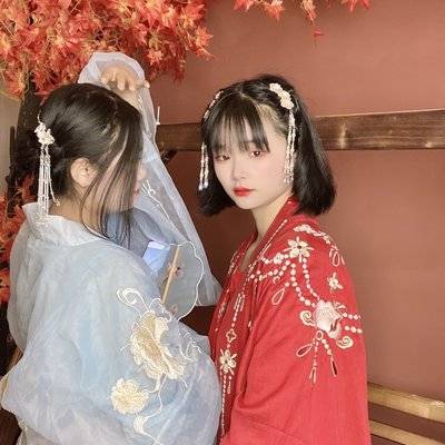 汉服模特