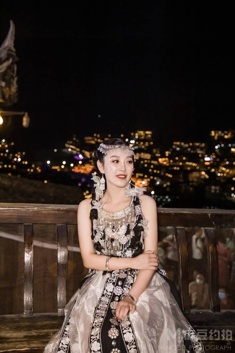 夜景模特