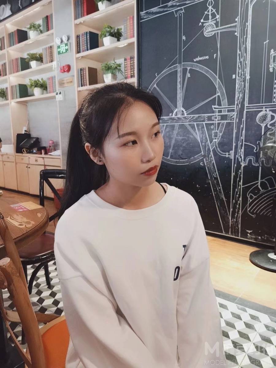 少女模特