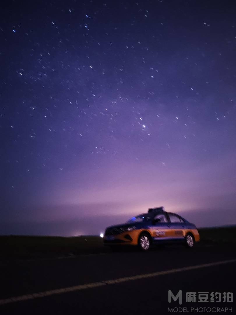 夜景模特