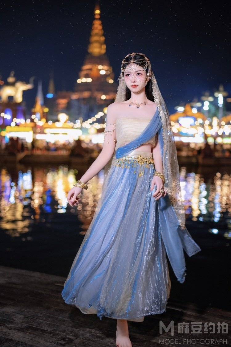 夜景模特