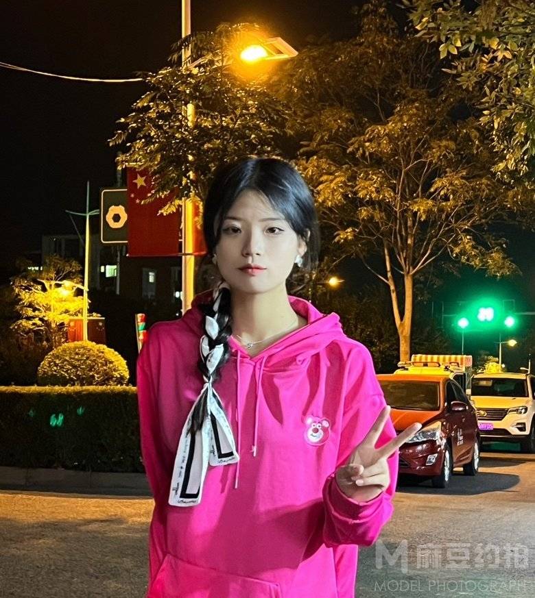 夜景模特