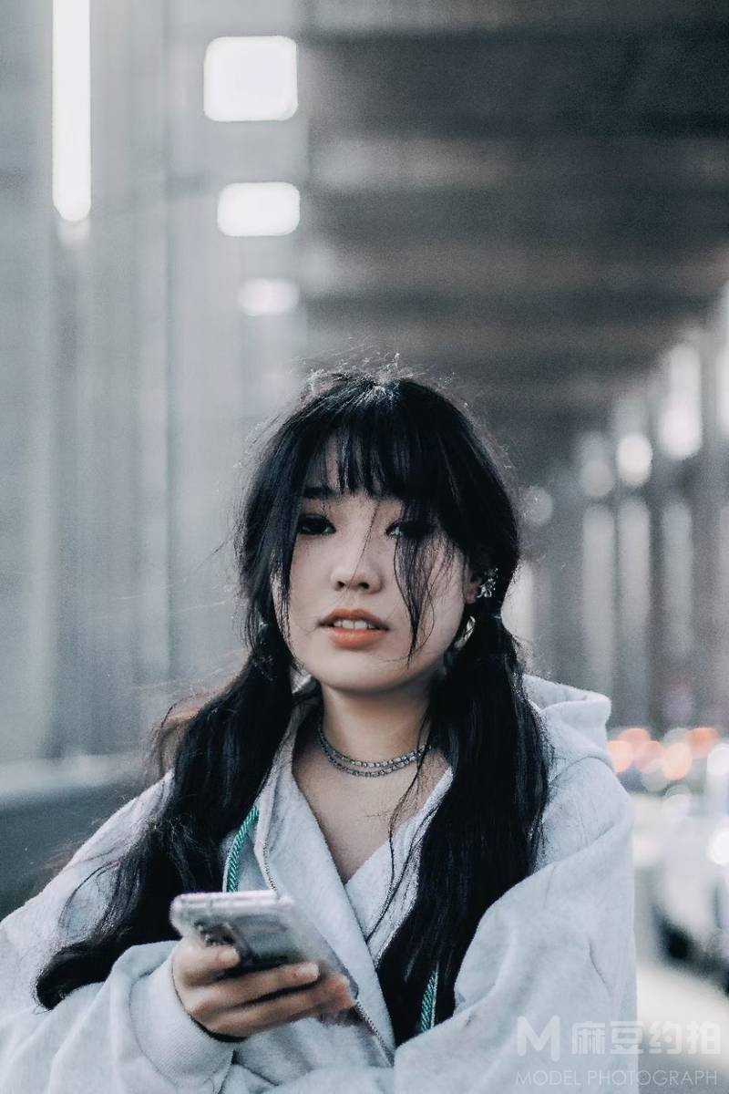 情绪模特