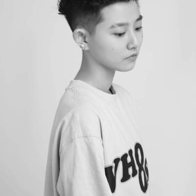 黑白模特