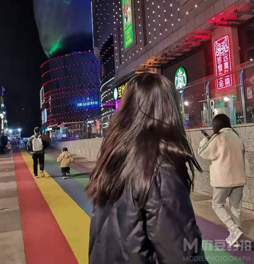 清新模特