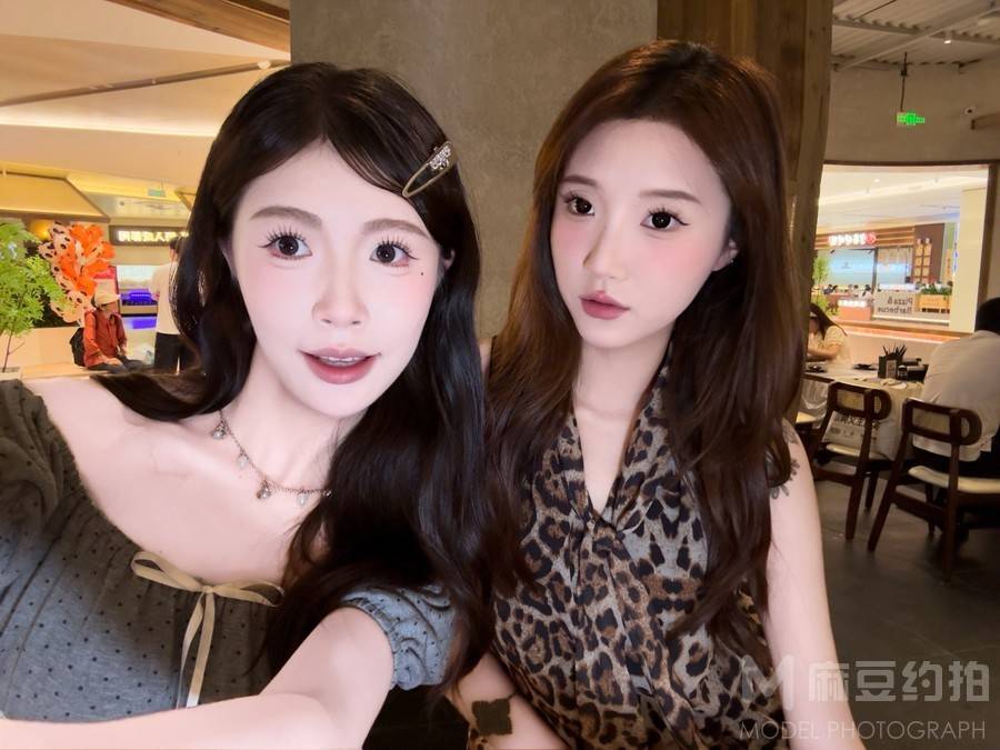 妆容模特