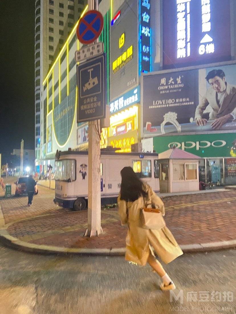 夜景模特