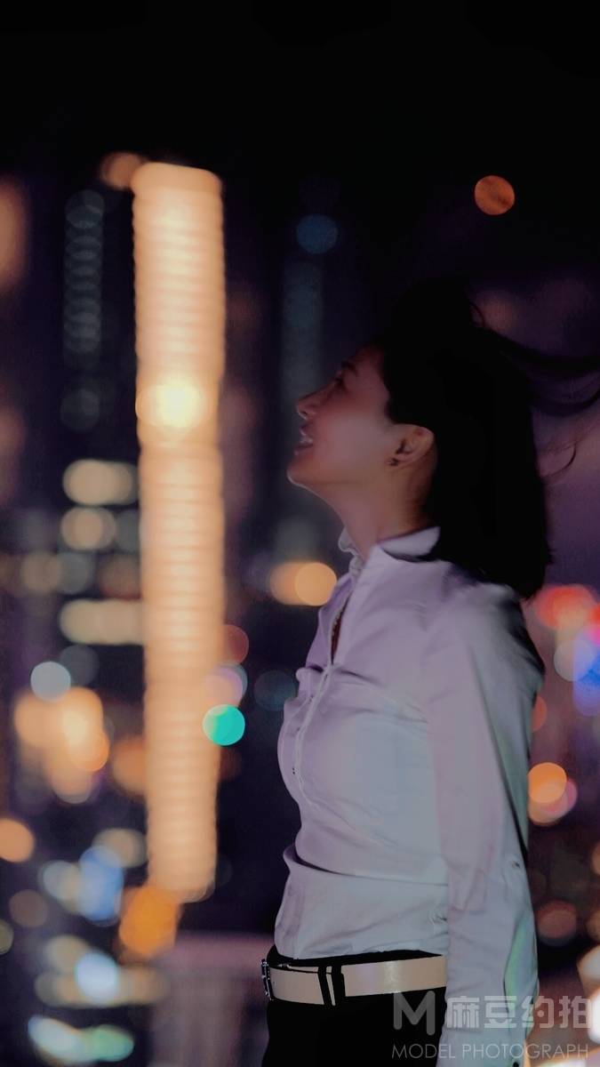 夜景模特