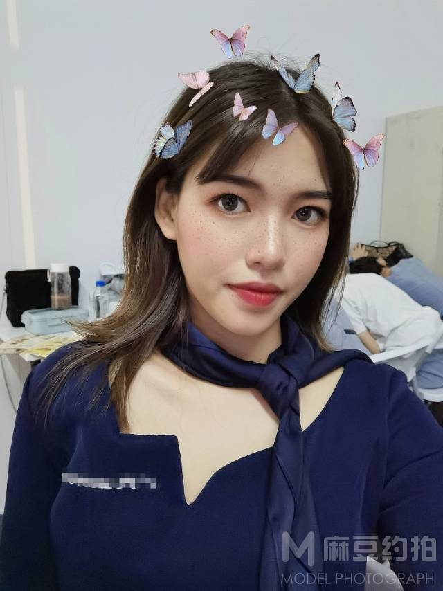 妆容模特