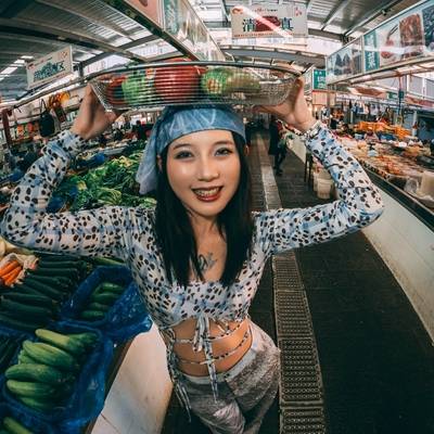 情绪模特